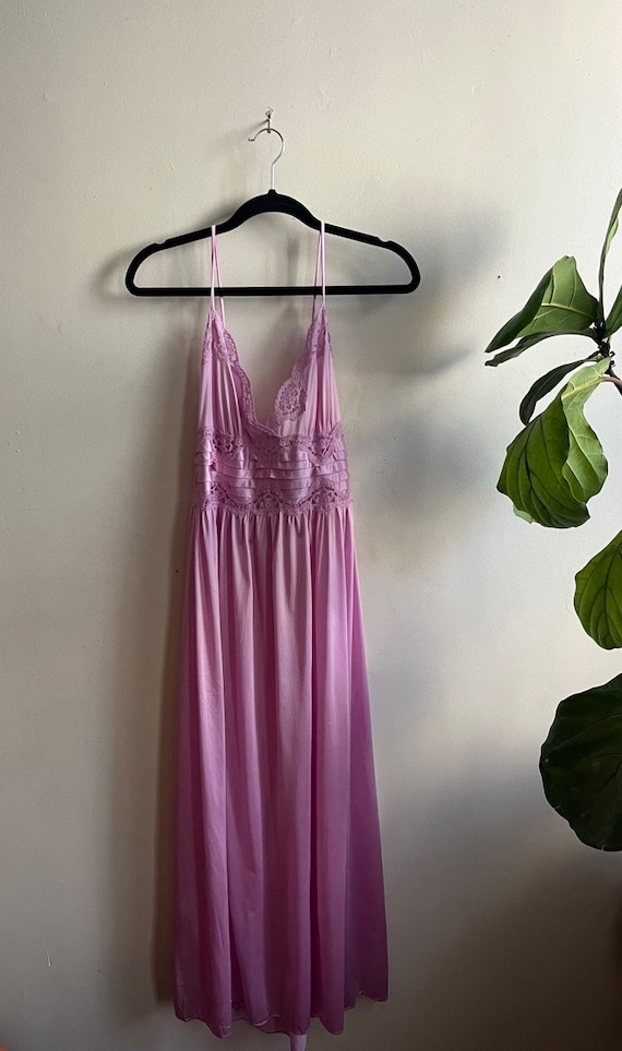 New With Tags Vintage 1990s Lilac Nightgown with L