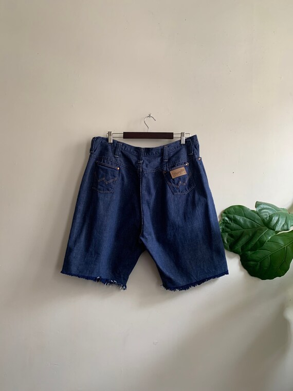 Vintage 1970s Wrangler Cut Off Shorts 38 - image 3