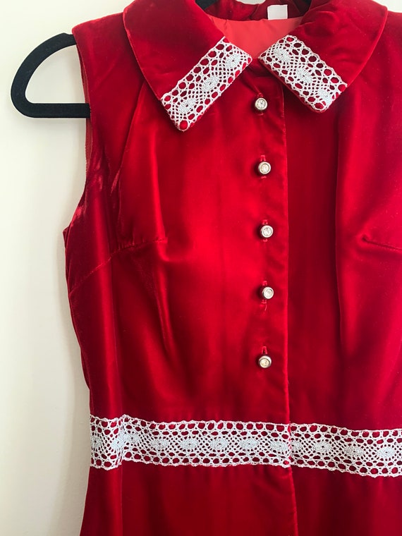 Vintage 1960s Red Velvet Tunic with Gemstone Butt… - image 2