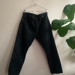 Vintage 1990s Wranglers (40 x 30)