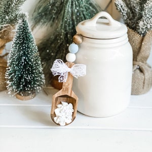 Winter scoop, Winter  mini Decor, Snowflake Tiered Tray Decor, Farmhouse Christmas Decor, Winter Wood Scoop