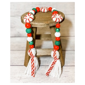 Candy Cane Beaded Garland, Christmas Garland , Red and Green garland, Tiered Tray Decor, Wood and Felt Beads, Winter Decor,Peppermint