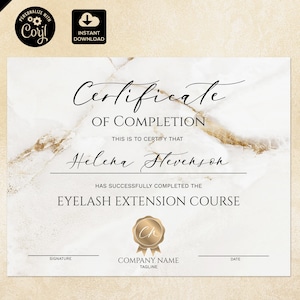 Op de afbeelding: Een wit certificaat met een gouden marmerachtergrond. De tekst "Certificaat van voltooiing" staat bovenaan. De tekst "Dit is om te certificeren dat Helena Hevenson de cursus voor wimperextensies met succes heeft afgerond" staat eronder. De tekst "Handtekening", "Bedrijfsnaam Slogan", en "Datum" staan onderaan.
