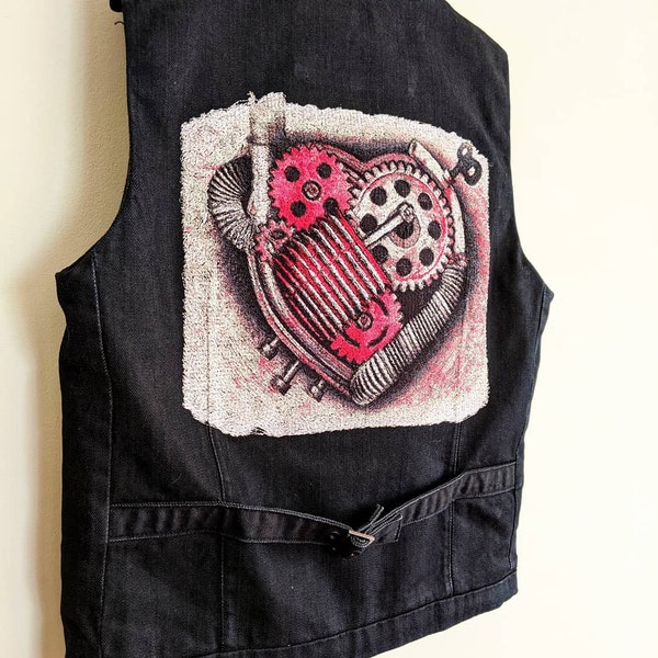 Custom Embroidery File Abstract Mechanical Heart for biker Machine Design Photostitch Jacket Sweatshirt T-shirt format: DST. PES.