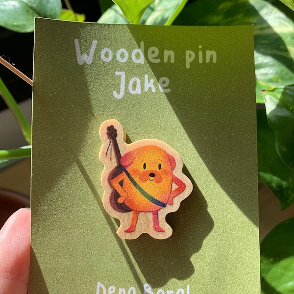 Jake Adventure Time Holznadel | Jake der Hund Holznadel inspiriert | Originelles Pin-Geschenk, umweltfreundliches Naturholz