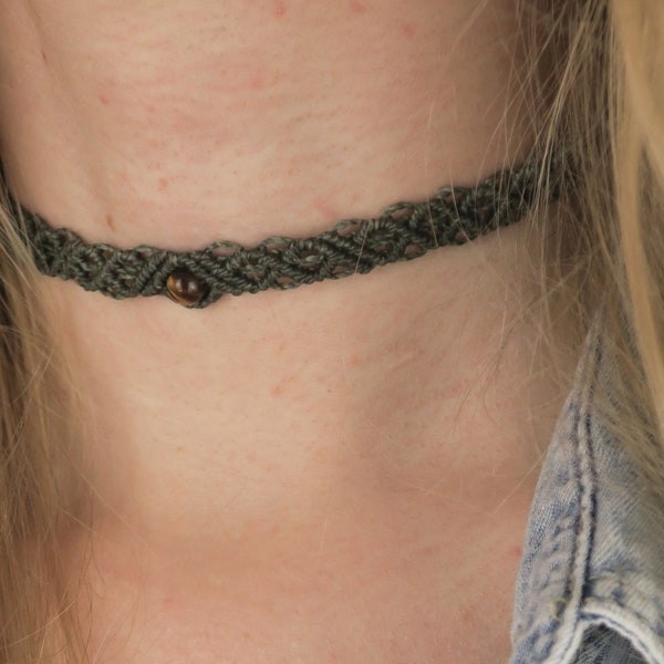 Minimalistischer Makramee Choker • Arica • einfache Steinperlen Halskette als Geschenkidee für Damen