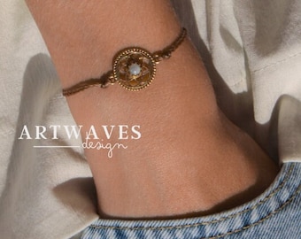 Macrame bracelet • Seoul • minimalist bracelet as a gift for the woman
