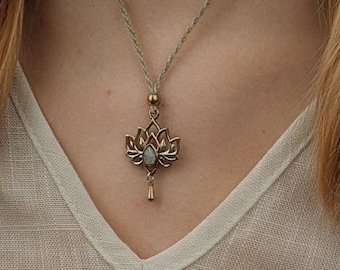 Goldene Edelstein kette handgemacht • Eye • Mandala Sonnen Halskette mit Edelsteinperle als Geschenkidee für Damen
