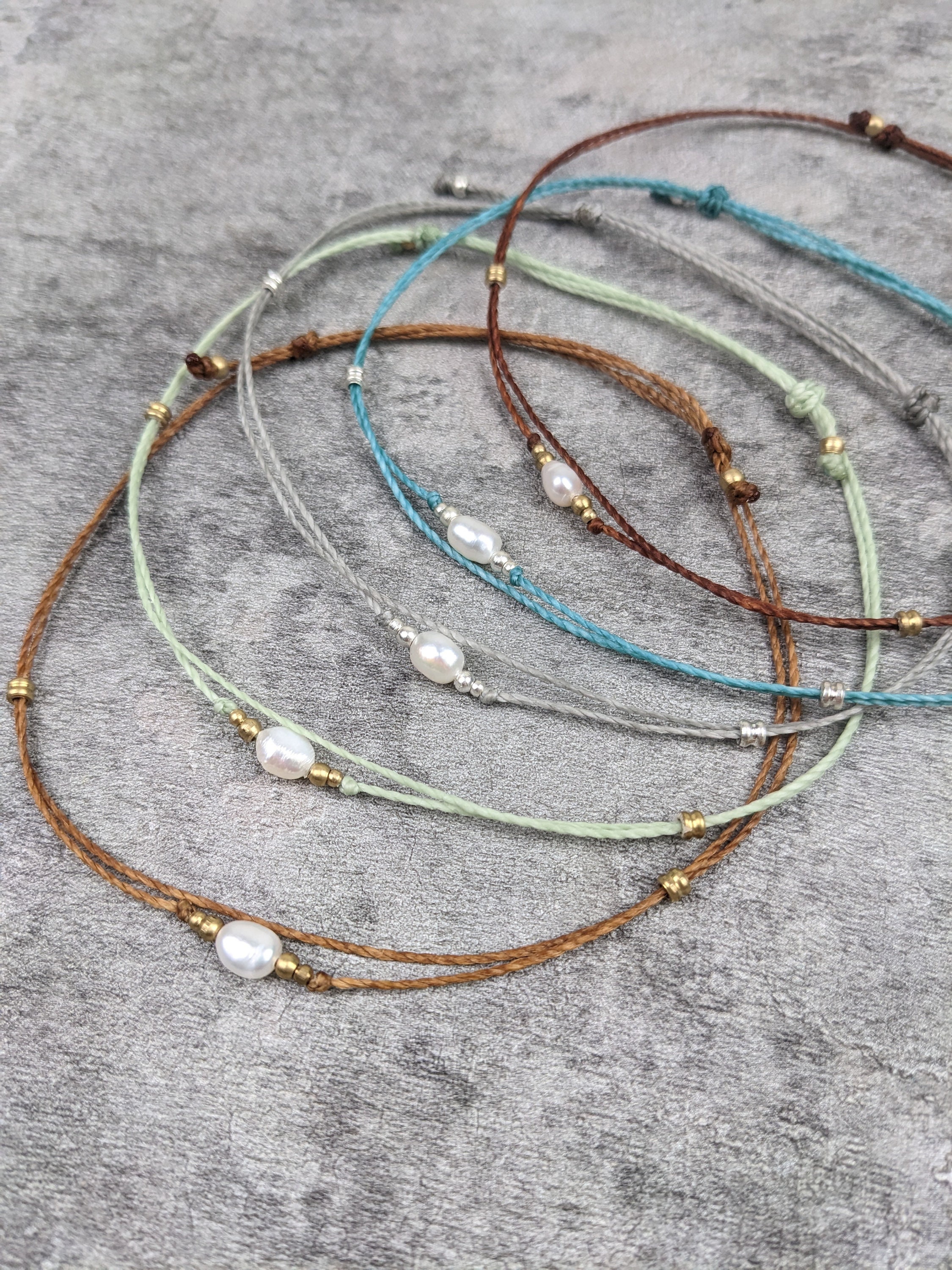 minimalist boho anklet with freshwater pearl • harmony • personalized adjustable foot jewelry as a gift for girlfriend