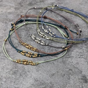 minimalistisches Fusskettchen personalisiert im boho style • Straßburg • surfer hippie Fussschmuck mit Messingperlen als Geschenk Freundin