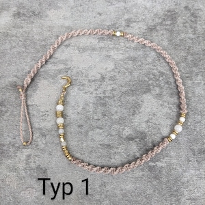 Edelstein hairwrap oder dreadschmuck im gipsy style. ethno haarschmuck mit holzperlen und dreadschlaufe personalisiert in farbe und länge. boho haarschmuck