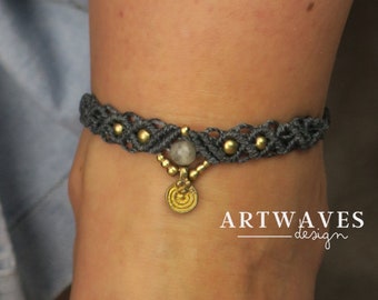 Macrame gemstone anklet • Goa • Gipsy anklet in Indian style as a gift for your girlfriend