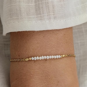 Armband i rostfritt stål med sötvattenspärlor, klass 5A • Dani • subtilt personligt bohemiskt armband som present till kvinnor