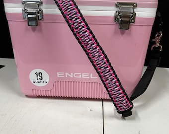 Enfriador Engel de 19 cuartos con correa personalizada de paracord