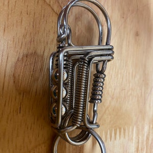Wire keychain