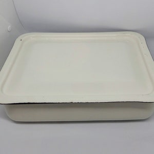 MAYAGU 1PCS Handcrafted Vintage Tray White Enamel Home Cake Oven Baking  Tray Square Retro Plates (30CMX40CMX3CM)
