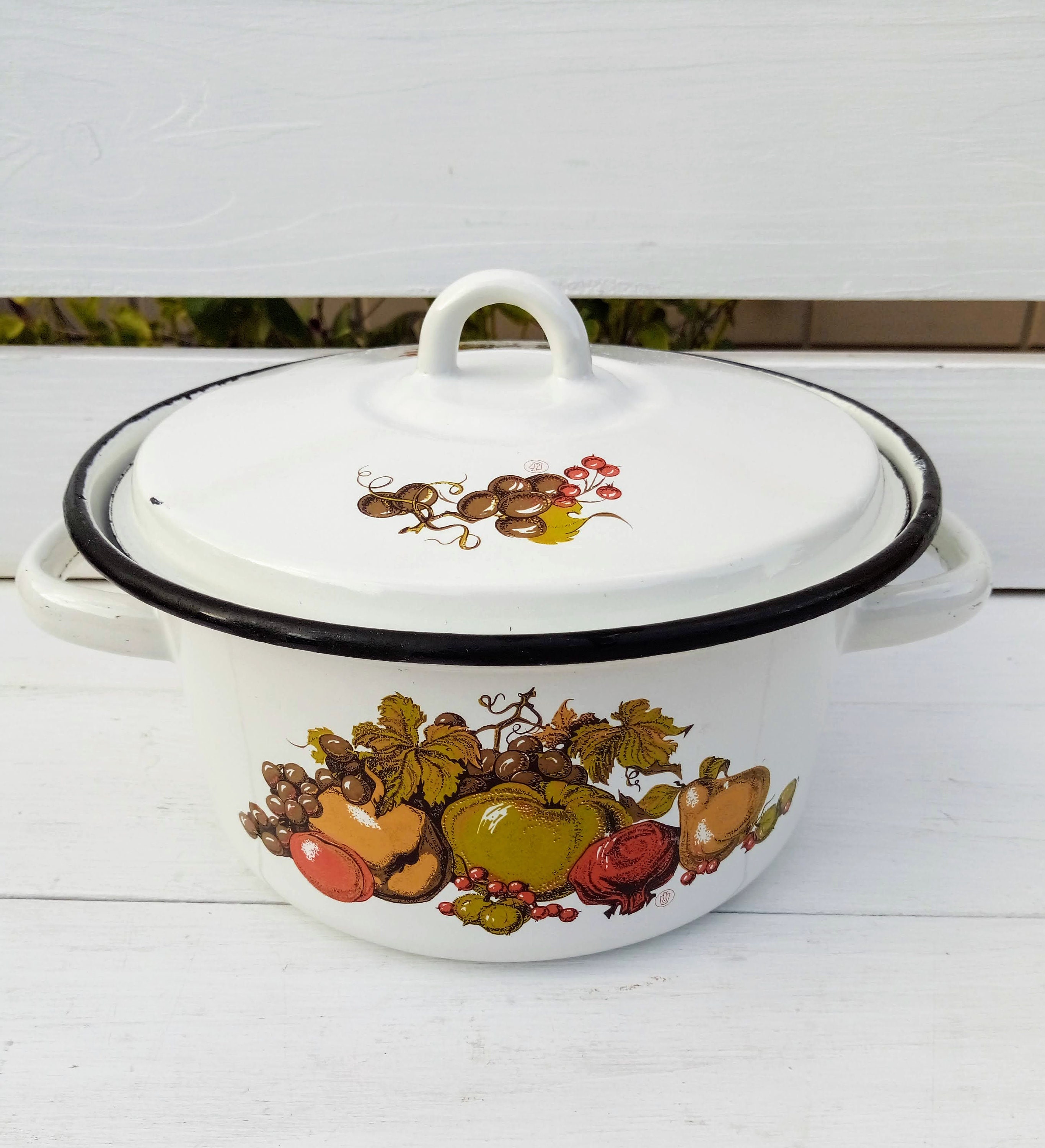Soviet 2L Enamel Pan Vintage White Metal Pan With Lid Enamel Etsy