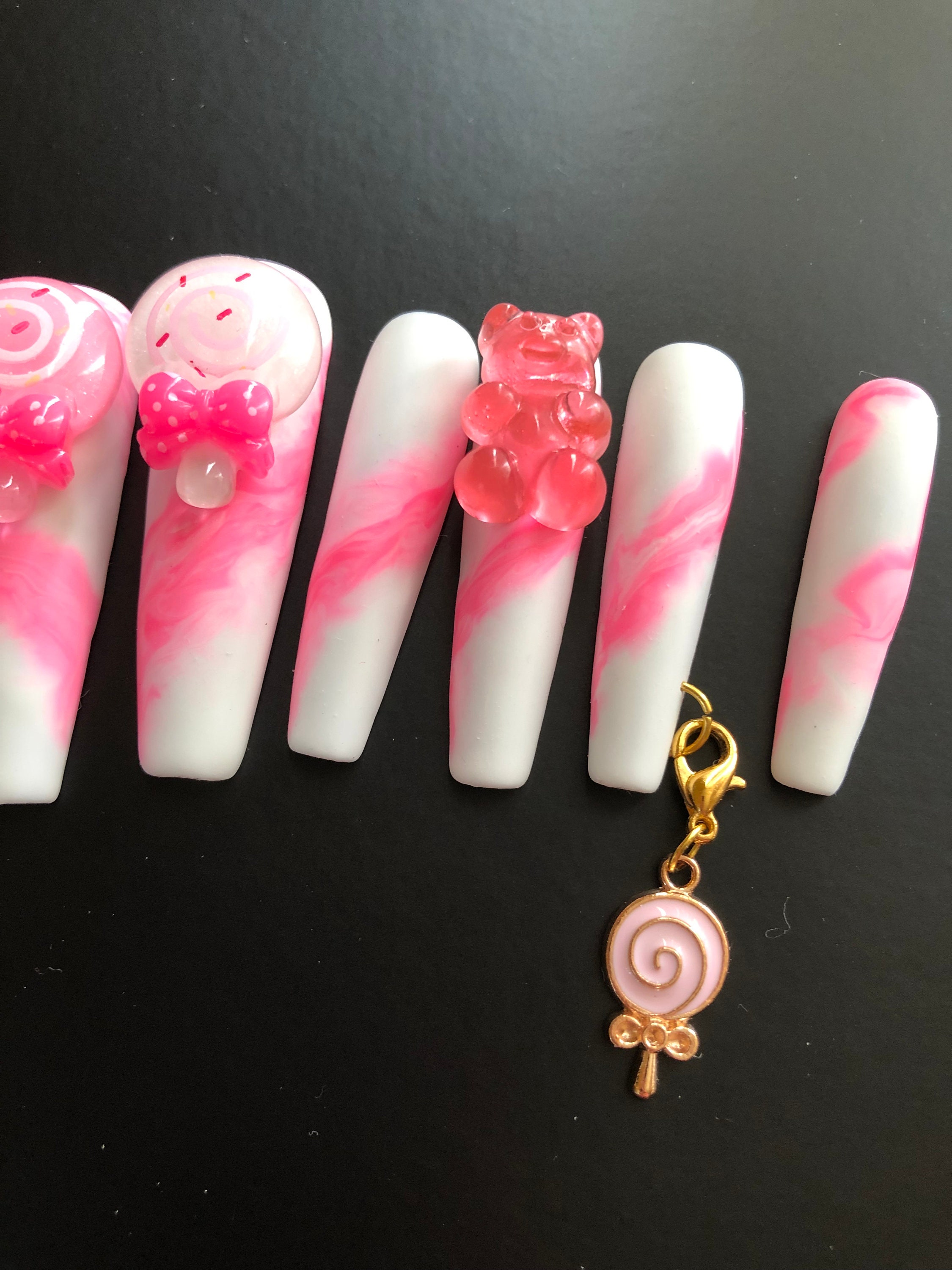 Featured image of post The Best 23 Kawaii Acrylic Nails With Charms