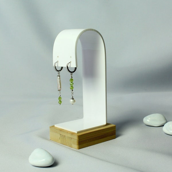 Peridot earrings Chrysoprase earrings White baroque Biwa pearls Sterling silver Huggie earrings  Asymmetric earrings Green crystal earrings