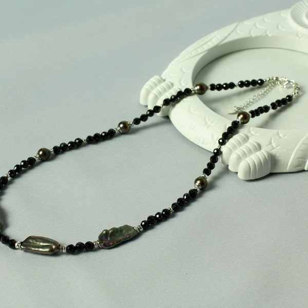 Black spinel choker necklace Peacock Biwa pearl necklace Baroque pearl necklace Dainty crystal necklace Minimalist necklace Sterling Silver