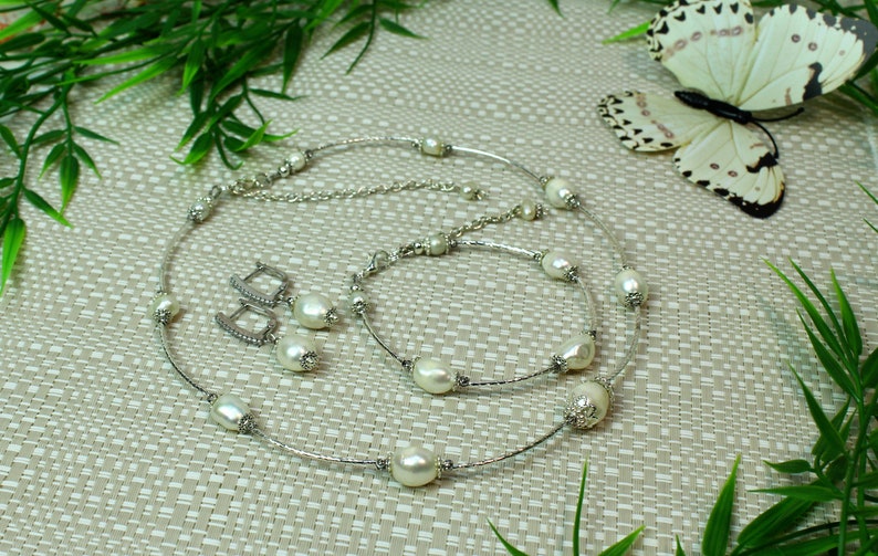 Dainty freshwater pearl choker bracelet and earrings set Baroque pearl choker necklace delicate gift for Her