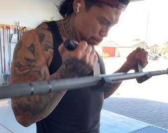 Bicep Easy Curl grips for Olympic men’s barbell