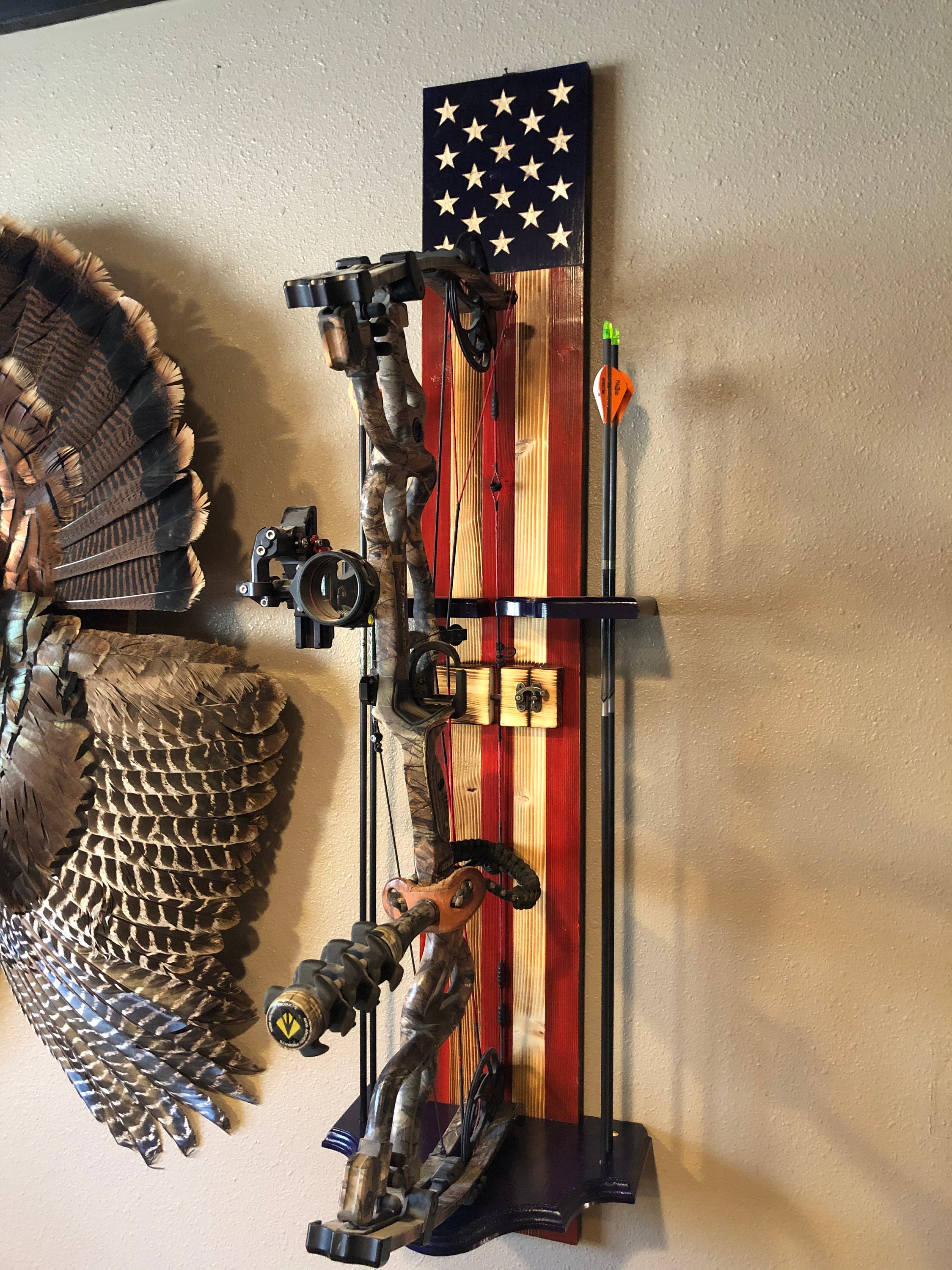 Old Glory Carved Compound Bow Rack for the Patriotic Archer