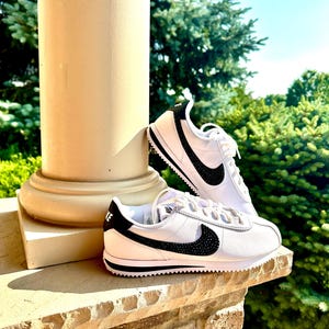 black and white nike cortez men