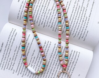 Wooden Rainbow Beaded Lanyard, Teacher Essential & Gift for Classroom ID Holder, USBs and Keys