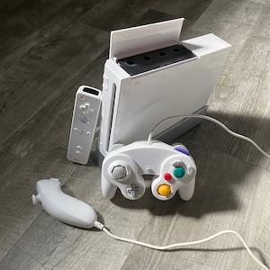 Gamecube compatible hot sale wii