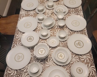 Beautiful 62 Piece Set of Noritake Hermitage 6226 China