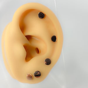 Stud plate stainless steel tragus barbell flat piercing round earrings jewelry minimalist rose gold plated no.114