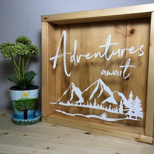 Ręcznie robione pudełko z kolekcji Adventure Fund: rustykalna pamiątka z podróży z drewna sosnowego