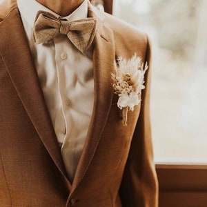 Boutonnière mariage homme, fleurs séchées, accessoire futur marié, garçon d'honneur, témoin, broche fleurie mariage bohème, cordon jute image 1