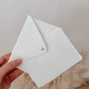 Carte et enveloppe papier artisanal, carte de voeux coeur, cadeau mariage carte paillettes à offrir, papeterie fait main
