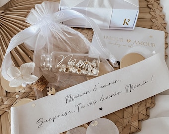 Grandma's pregnancy announcement, dad's pregnancy announcement gift, original godmother request, personalized baby birth gift, dried flower vial
