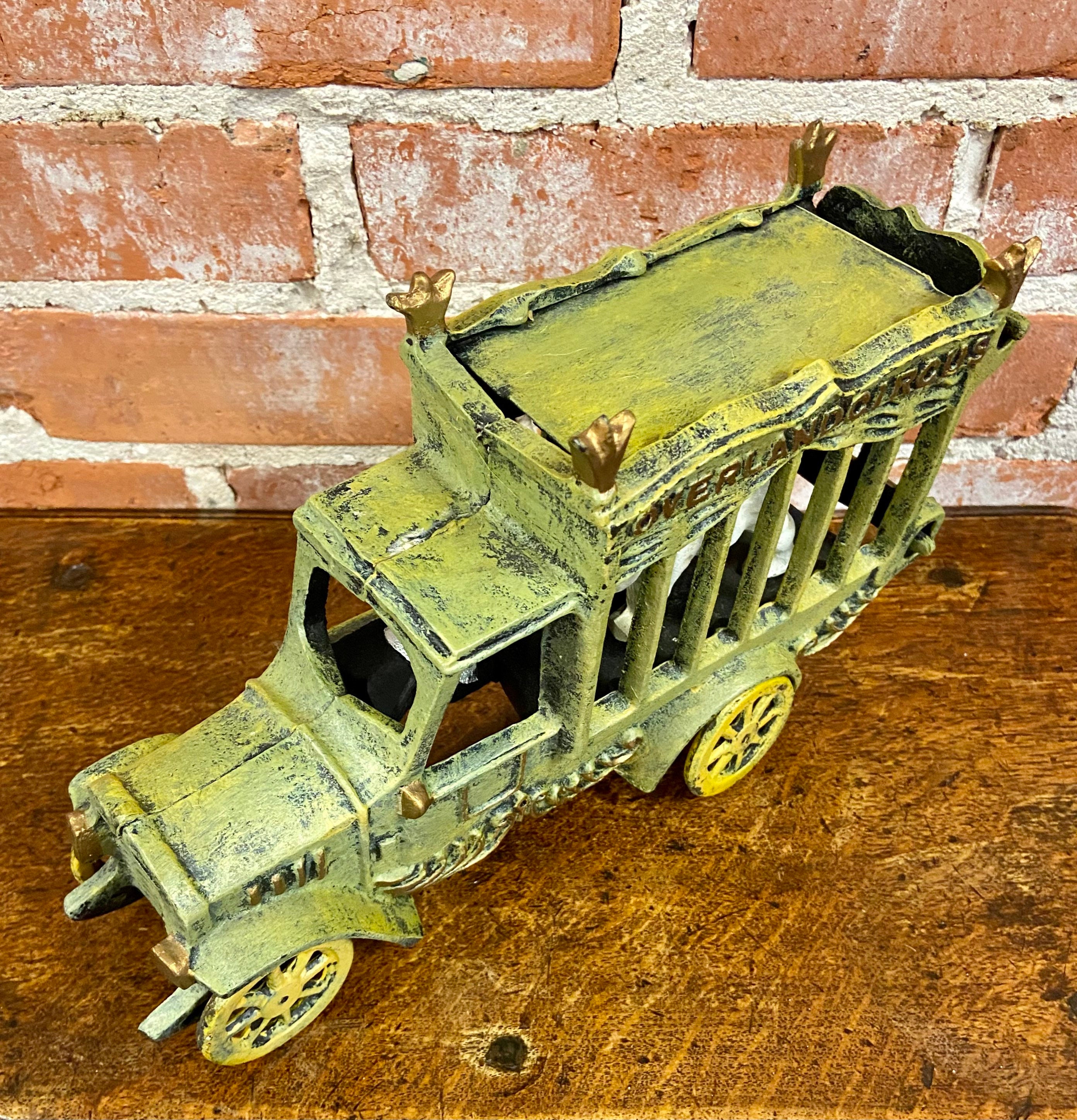 Vintage Cast Iron Bear Circus Truck, Cast Iron Toy, Vintage