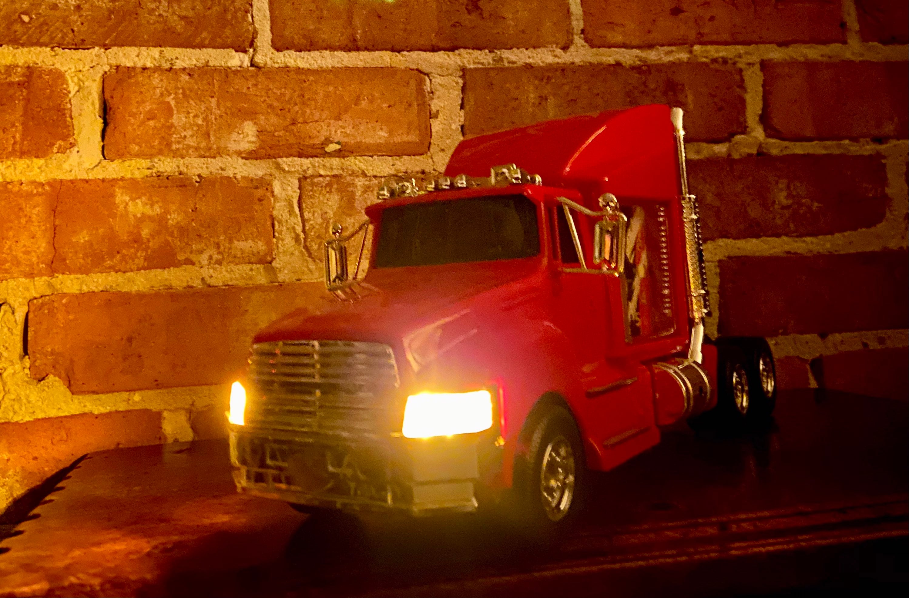 Home & Living Clocks Semi Truck Clock Vintage Big Rig Alarm Clock with