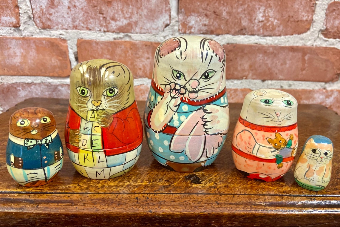 cat nesting dolls