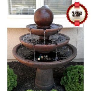 手作りの砂岩の滝噴水：リラックスできる屋外装飾