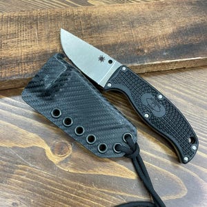 Fodero in Kydex nero in fibra di carbonio RK Custom RTS per Spyderco Enuff FB31CP