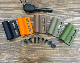 Soporte universal para varilla de ferrocerio de 1/2" para fundas de camping y supervivencia, tanto personalizadas como de fábrica. Colores disponibles.