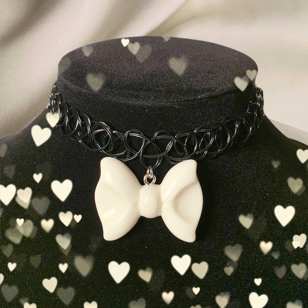 White Bow choker necklace