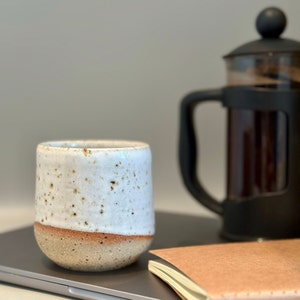 White pottery tumbler, Rustic Stoneware Coffee Cup, Handmade Ceramic Mug, Handcrafted Ceramic Mug, Minimalist ceramic mug, Tea tumbler