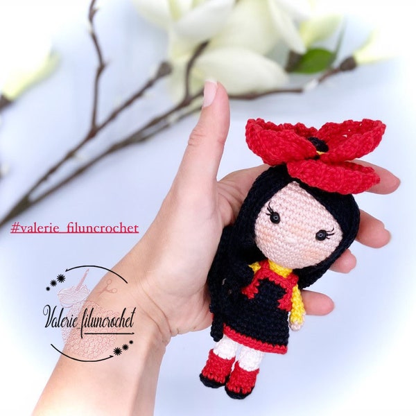 TUTORIEL FLORA POPPY  _ Patron personnage fleuri au crochet coquelicot _ poupée / amigurumi (français)