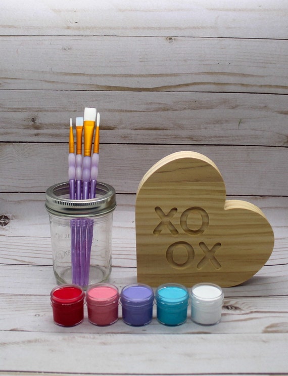 Wooden “XOXO” Heart Paint Kit