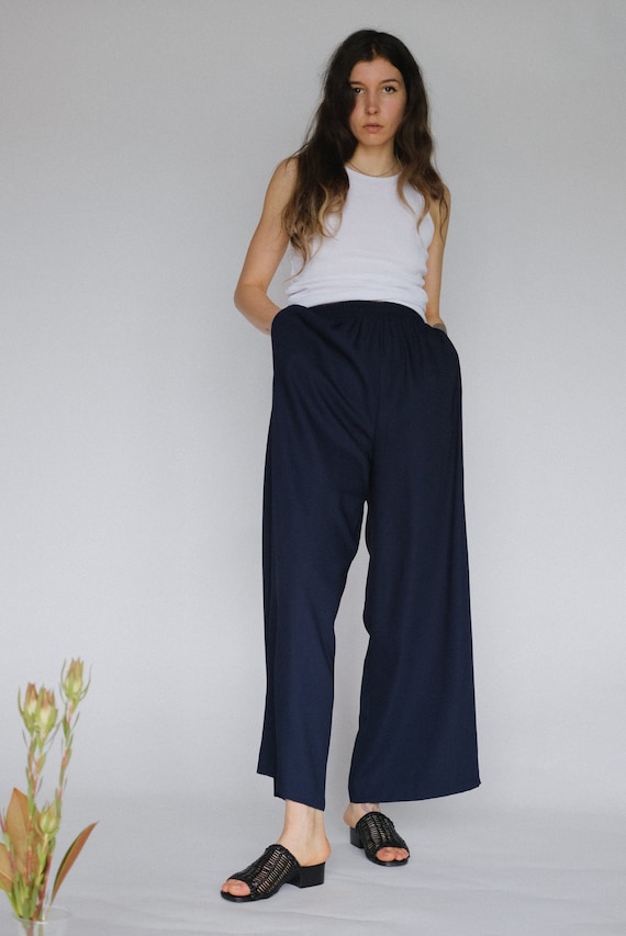 Vintage navy wide leg high waisted trousers | gauc