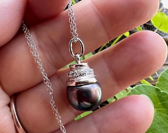 Peacock Freshwater Pearl Droplet Necklace - Sterling Silver Chain & Findings