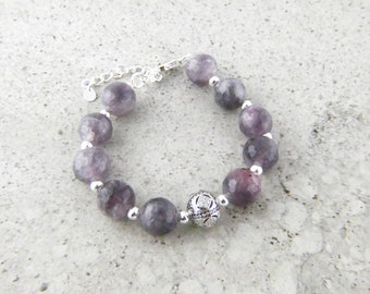 Gray Quartz Bracelet