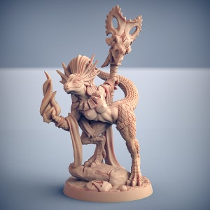 Coaxoch the Duchess - Lizards Beauty  | 32mm, 28mm, 75mm Fantasy Miniature | Pinup | DnD Miniature | Artisan Guild